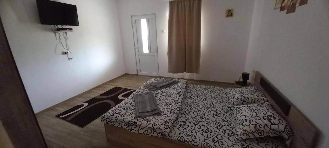 Vila Casa Claudiu Ieşelniţa Exteriér fotografie