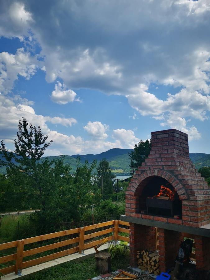 Vila Casa Claudiu Ieşelniţa Exteriér fotografie