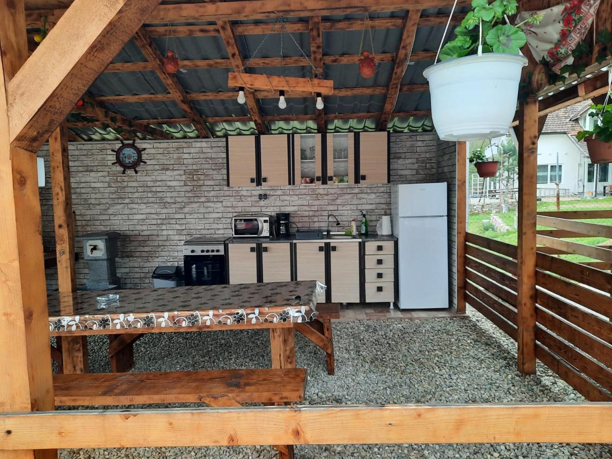 Vila Casa Claudiu Ieşelniţa Exteriér fotografie